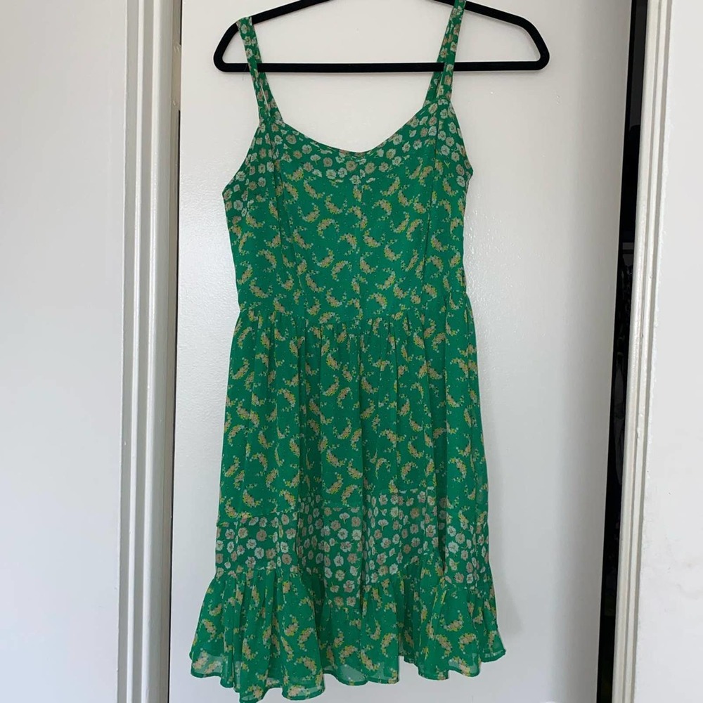Super cute green summer dress